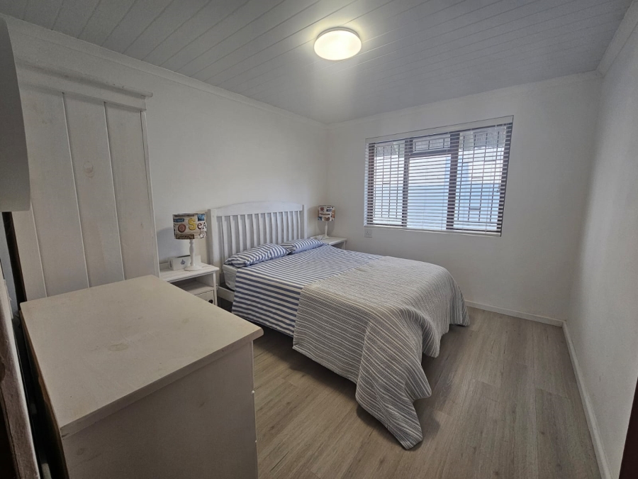 5 Bedroom Property for Sale in Stilbaai Wes Western Cape